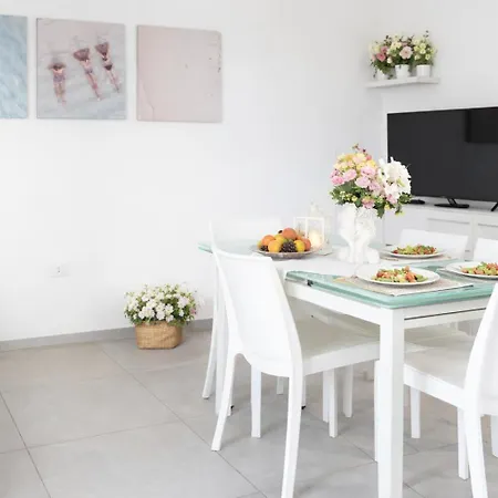 Alessia - Tutta Per Voi Con Giardino E Bbq *